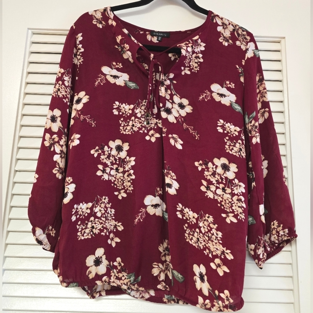 Dynamite - Lightweight Floral Long-Sleeve Top